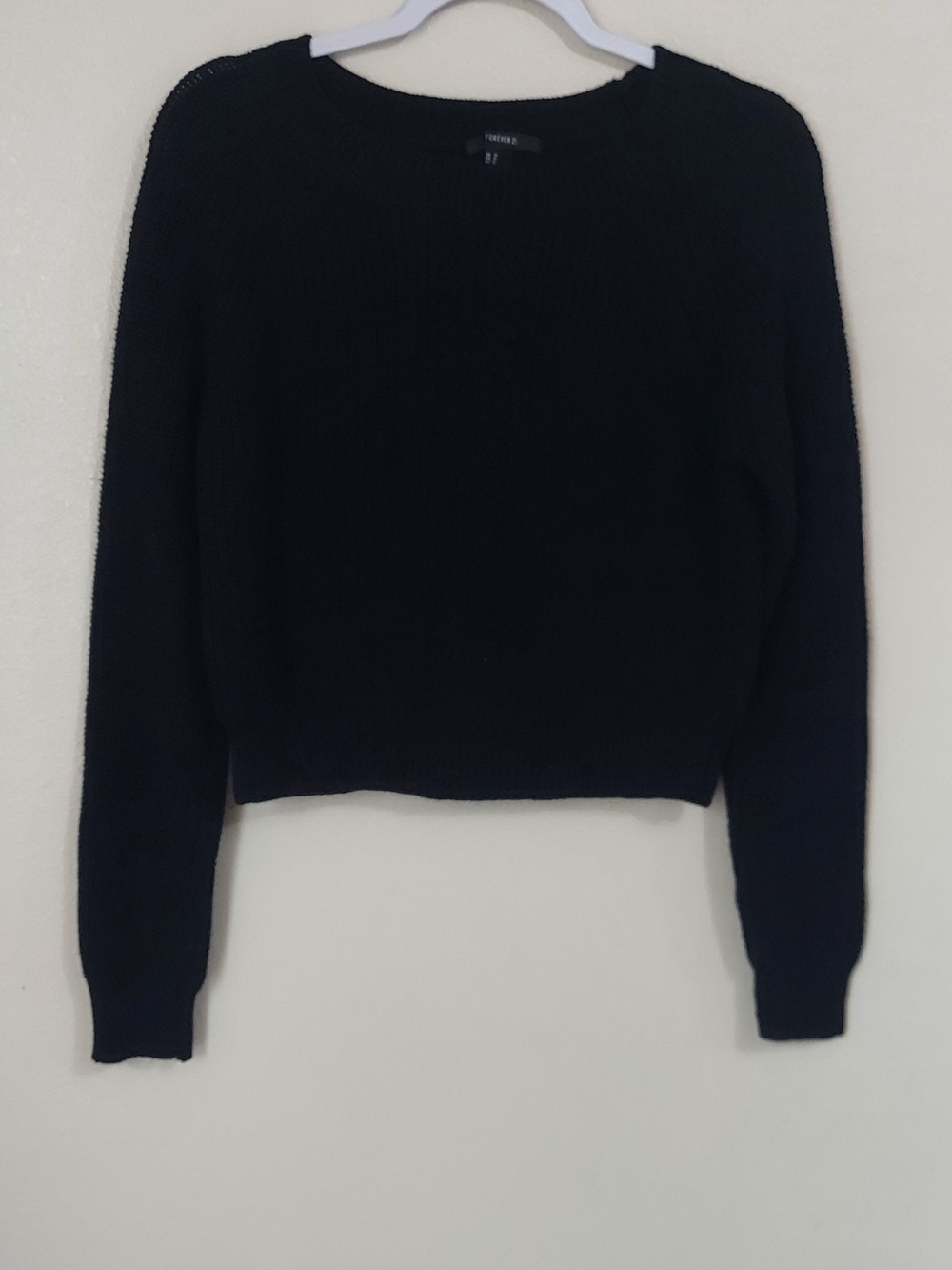Forever 21 Black Cropped Scoop Neck Sweater